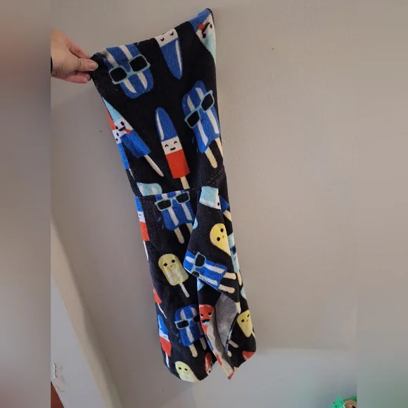 Colorful Popsicle Patterned Towel - Picture 4 of 5